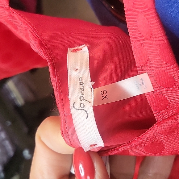 Cute dress can be wear day or night - Picture 7 of 7